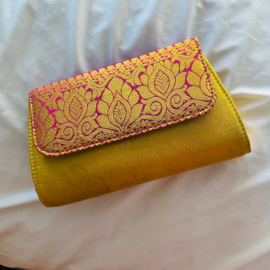 Special Clutch Purse Small - Golden with Amman Flap