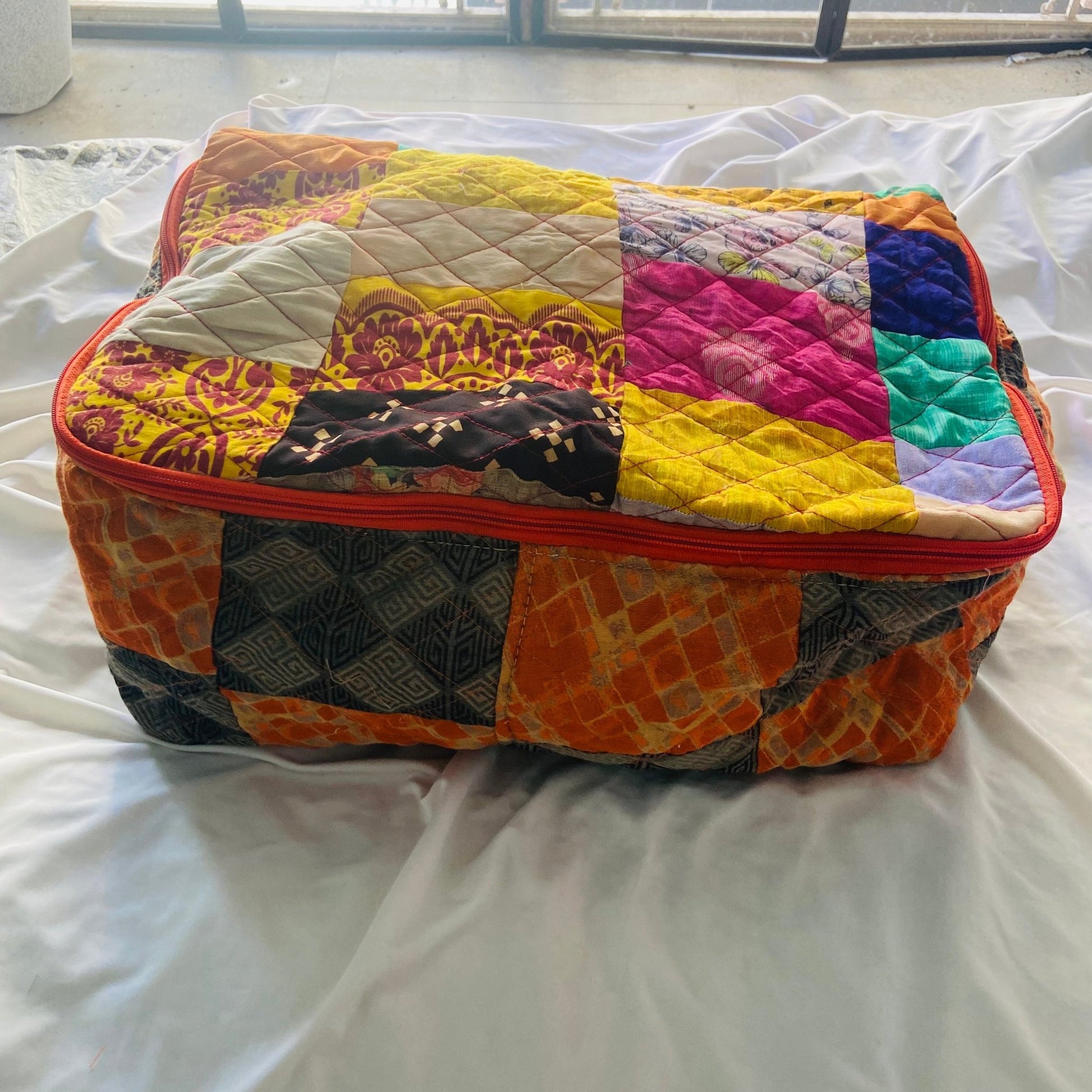 Breathable storage bag for saree,blanket, pillow & quilt - Upcyclie made by women, patchwork quilted