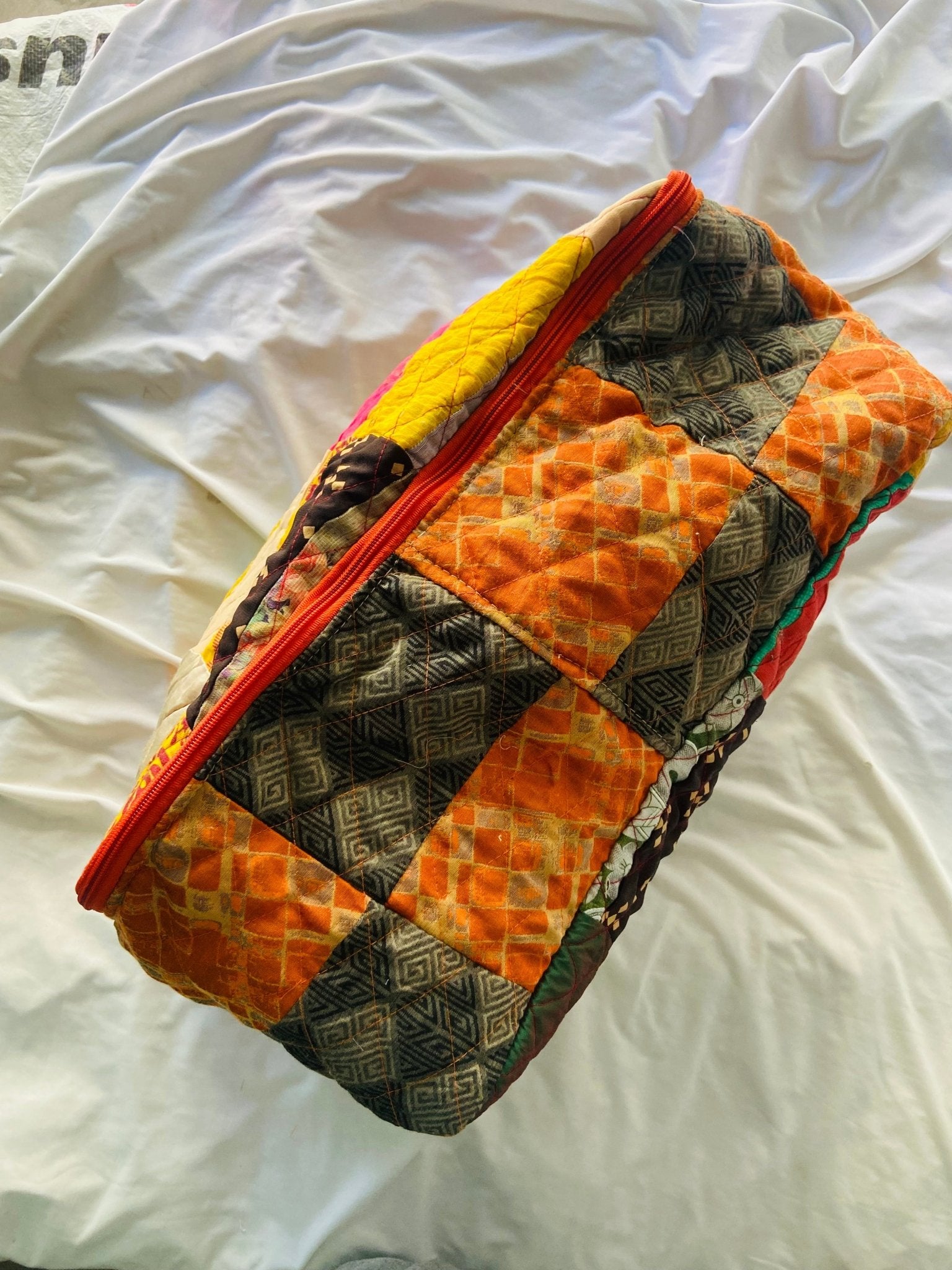 Breathable storage bag for saree,blanket, pillow & quilt - Upcyclie made by women, patchwork quilted