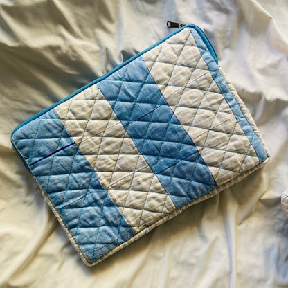 Sustainable Hemp iPad Sleeve Laptop Sleeve - Upcyclie made by women, patchwork quilted