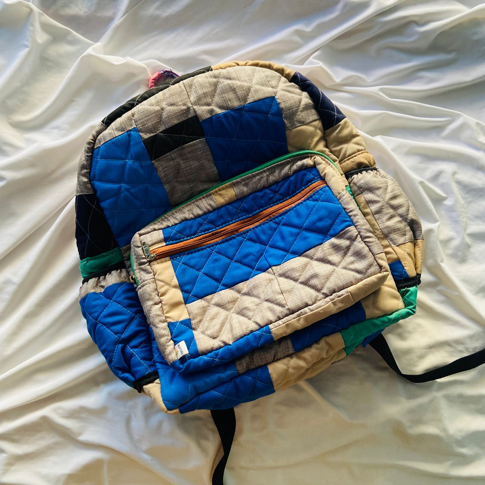 LK Trend & Style Rucksack aus recyceltem Reissack Upcycling 100 Prozent  Fair Trade BEADBAGS Adventure Life Backpack Unikat nachhaltig
