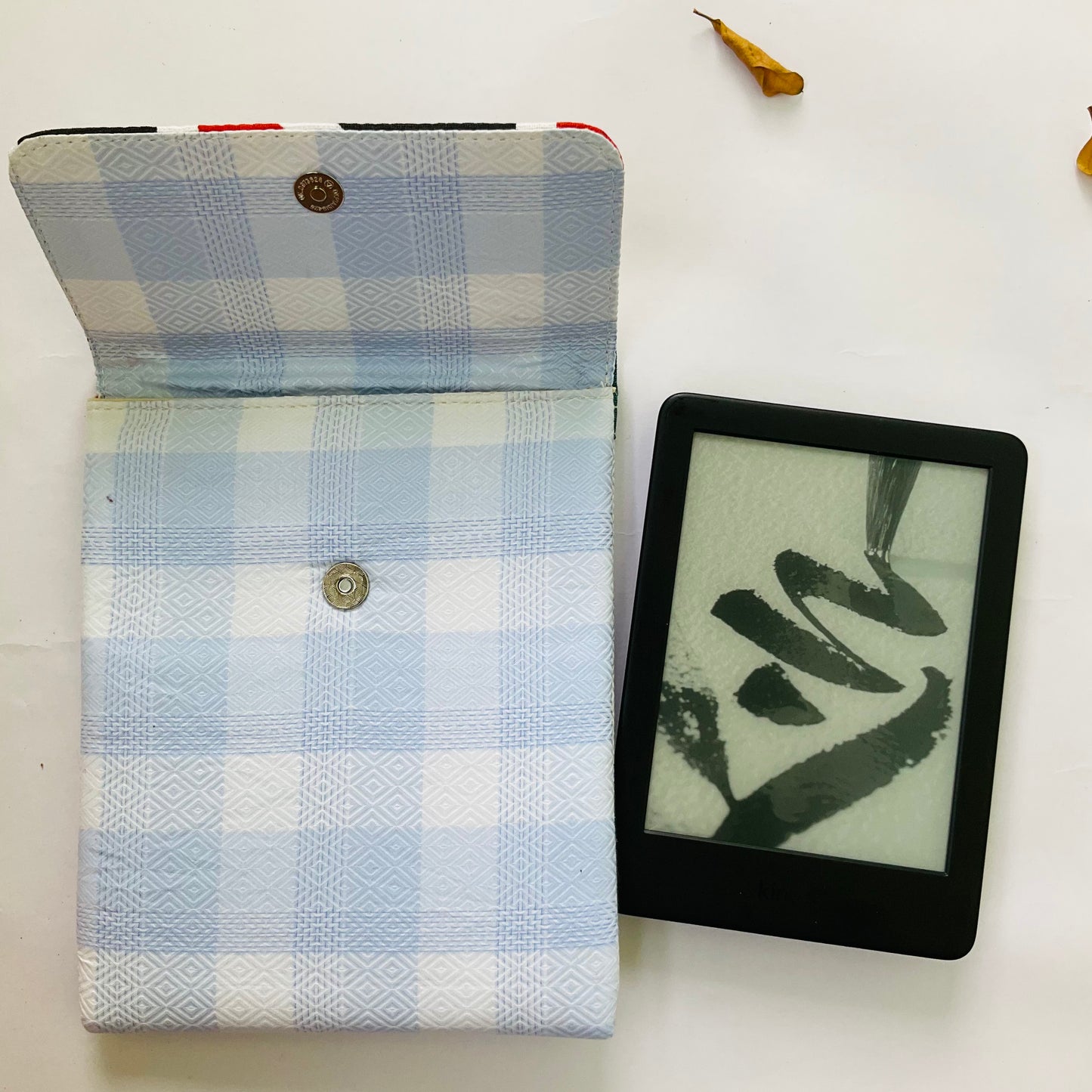 Kindle Cover-Fits all Kindle Paperwhite Gen 1 to 11, Kindle Oasis, Amazon Fire Tab-Blue checks with Geometric shapes